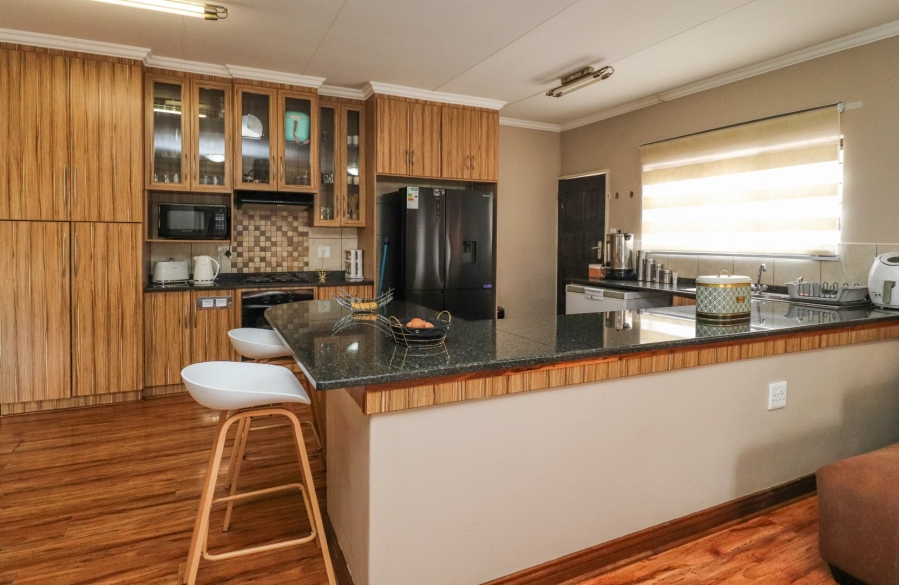 3 Bedroom Property for Sale in Wilkoppies North West